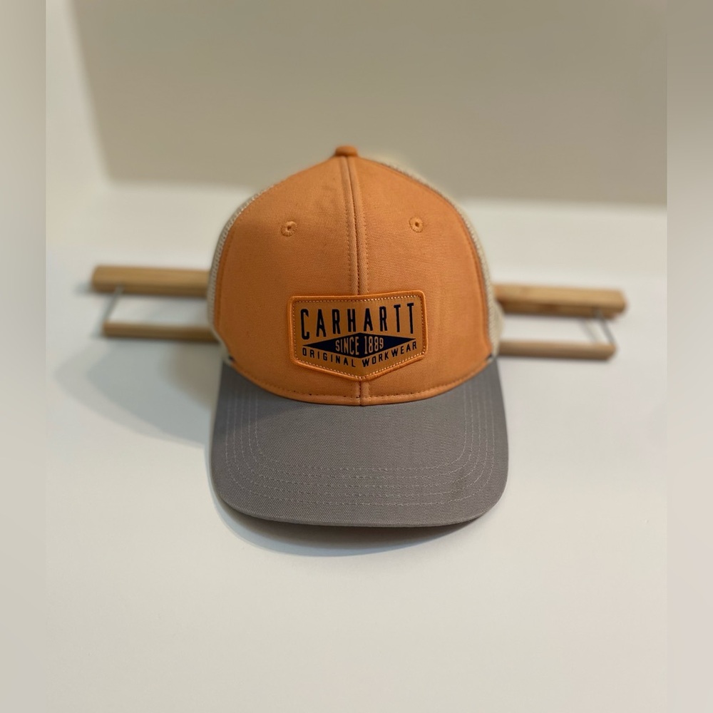 Carhartt hat